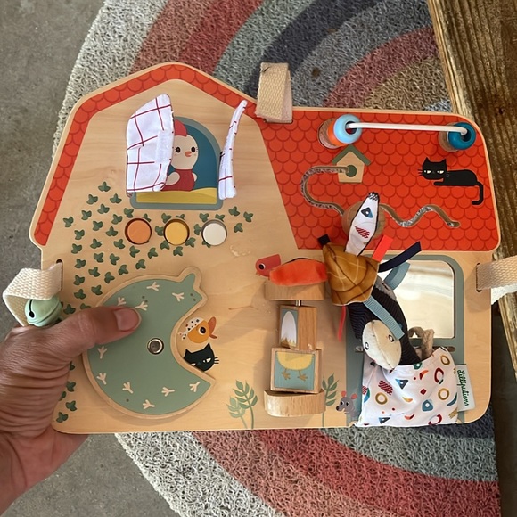 Wooden interactive toy for babies - Picture 3 of 3